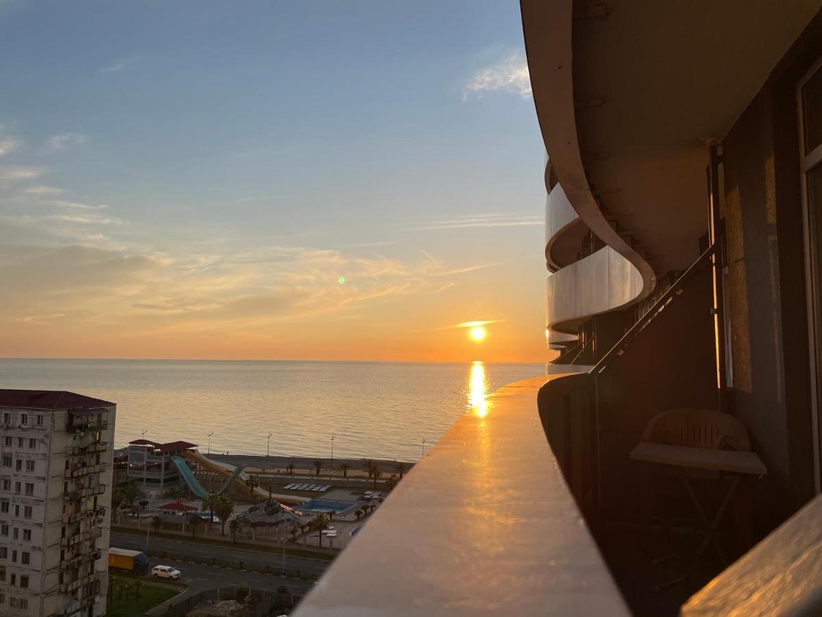 Orbi Residence Sea View 巴统 外观 照片